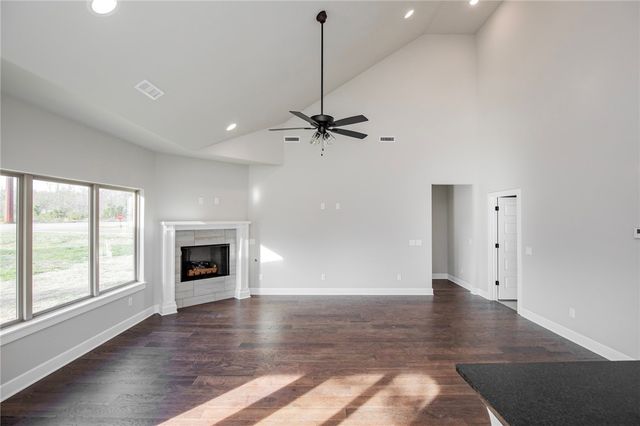 2 Hebrides Circle, Bella Vista, AR 72715