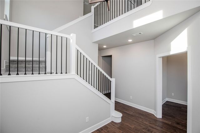 2 Hebrides Circle, Bella Vista, AR 72715