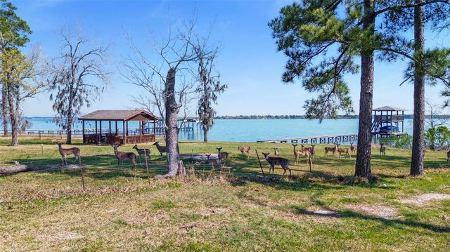 14422 Lakeside Terrace Drive, Houston, TX 77044