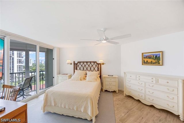 4651 Gulf Shore BLVD N 1106, Naples, FL 34103