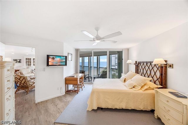 4651 Gulf Shore BLVD N 1106, Naples, FL 34103