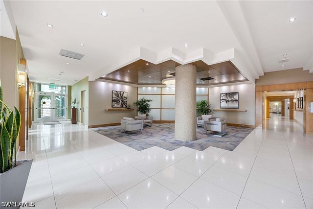4651 Gulf Shore BLVD N 1106, Naples, FL 34103