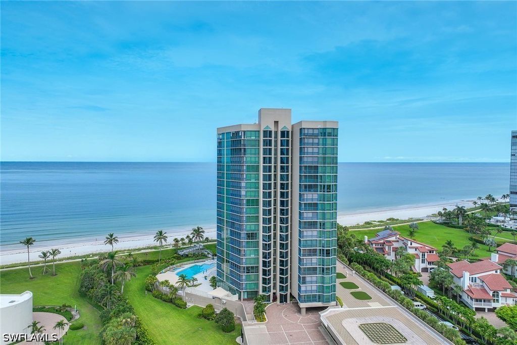 4651 Gulf Shore BLVD N 1106, Naples, FL 34103