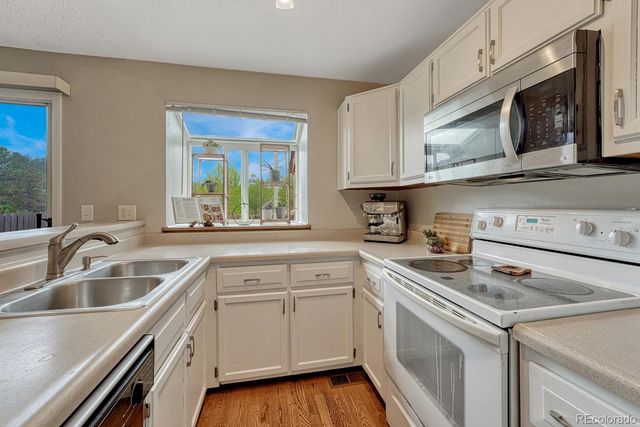 454 Rolling Hills Drive, Colorado Springs, CO 80919