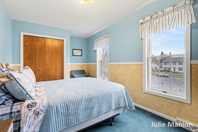 4701 Maplehollow Court SE, Grand Rapids, MI 49508