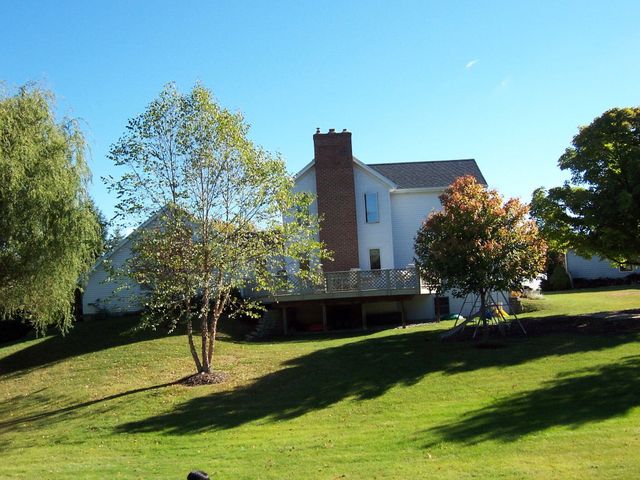 4701 Maplehollow Court SE, Grand Rapids, MI 49508