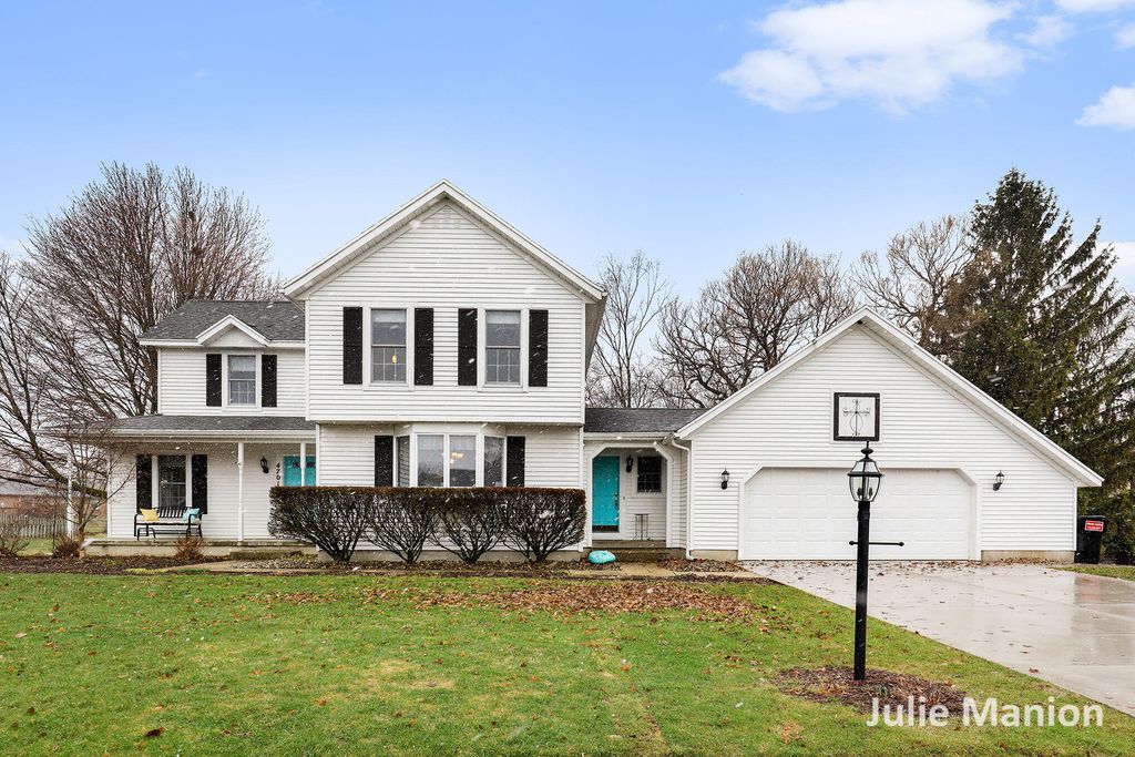 4701 Maplehollow Court SE, Grand Rapids, MI 49508