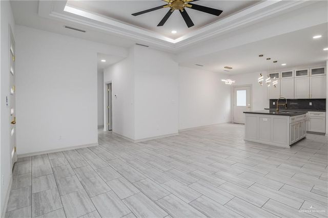 809 Nannette Avenue, Pharr, TX 78577