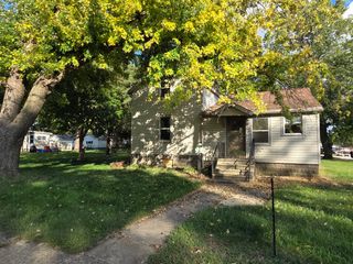 296 S Oak Street, Manteno, IL 60950