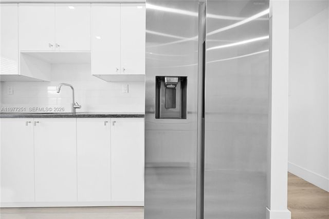 250 180th Dr 554, Sunny Isles Beach, FL 33160