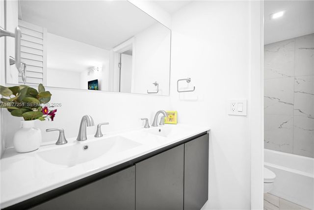 250 180th Dr 554, Sunny Isles Beach, FL 33160