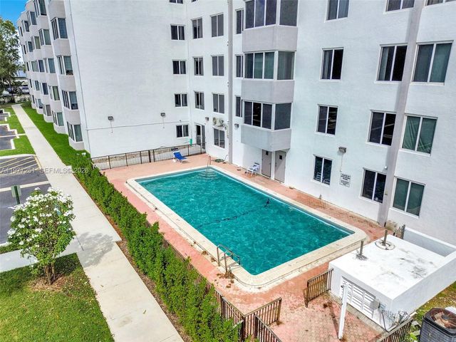 250 180th Dr 554, Sunny Isles Beach, FL 33160