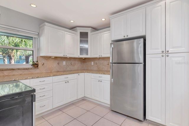 2650 COUNTRYSIDE BOULEVARD F303, Clearwater, FL 33761