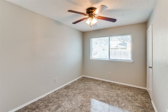 2630 Remmington Drive, Grand Prairie, TX 75052