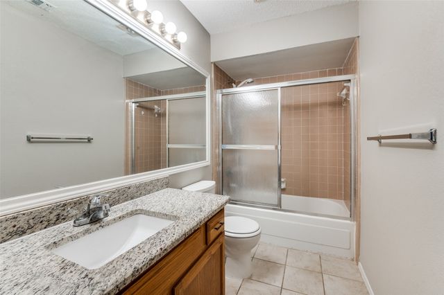 2630 Remmington Drive, Grand Prairie, TX 75052
