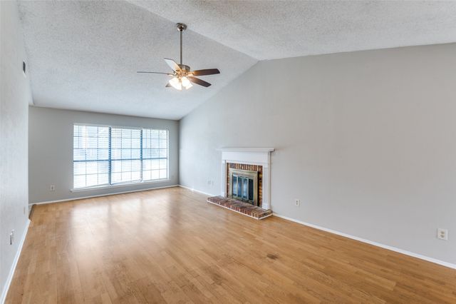 2630 Remmington Drive, Grand Prairie, TX 75052