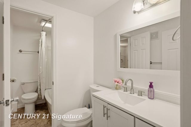 4355 N Michigan Avenue, Saginaw, MI 48604