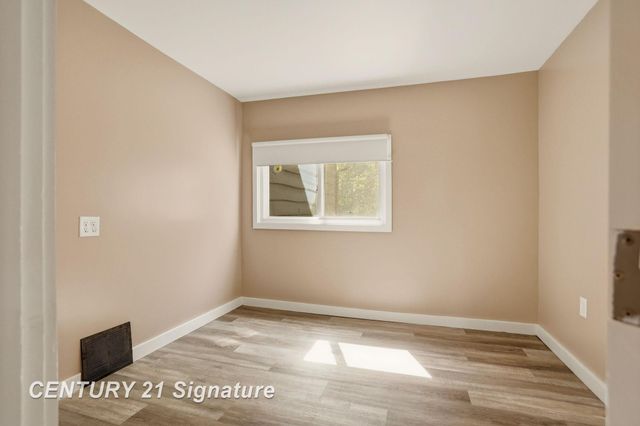 4355 N Michigan Avenue, Saginaw, MI 48604