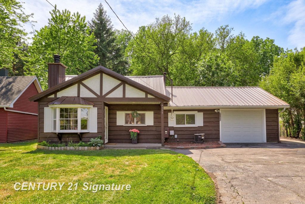 4355 N Michigan Avenue, Saginaw, MI 48604