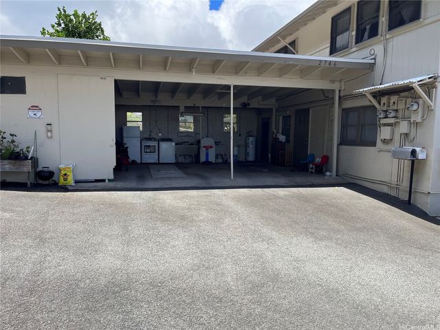 2746 Rooke Avenue 2, Honolulu, HI 96817