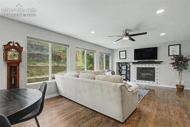 885 Marlstone Place, Colorado Springs, CO 80904