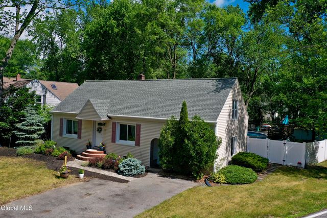 69 Gipp Road, Guilderland, NY 12203