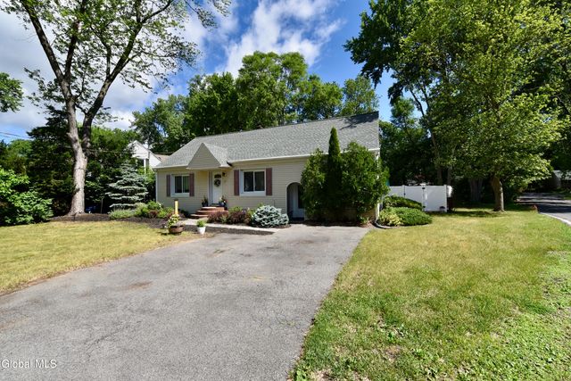 69 Gipp Road, Guilderland, NY 12203