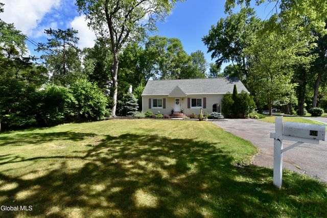 69 Gipp Road, Guilderland, NY 12203