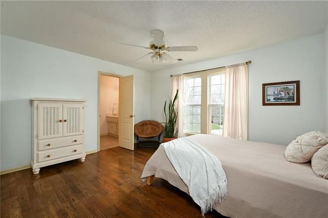 5117 W 158TH Street, Overland Park, KS 66224