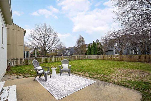 5117 W 158TH Street, Overland Park, KS 66224