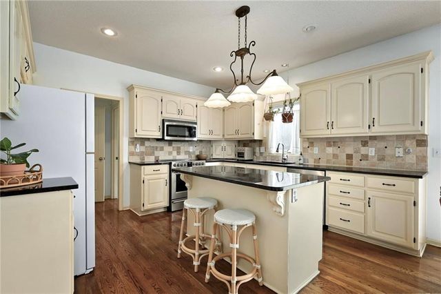 5117 W 158TH Street, Overland Park, KS 66224