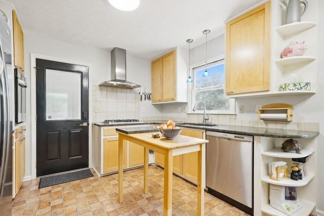 1471 Camelot Lane, Tucker, GA 30084