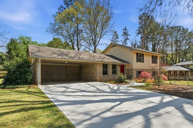 1471 Camelot Lane, Tucker, GA 30084