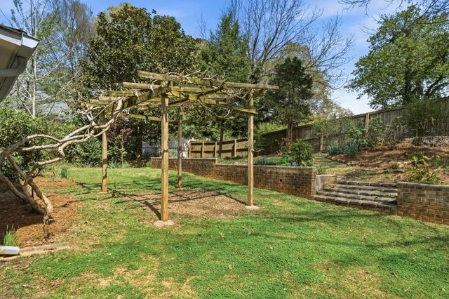 1471 Camelot Lane, Tucker, GA 30084