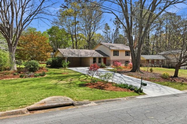 1471 Camelot Lane, Tucker, GA 30084