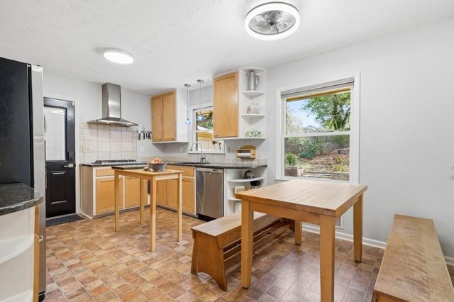 1471 Camelot Lane, Tucker, GA 30084