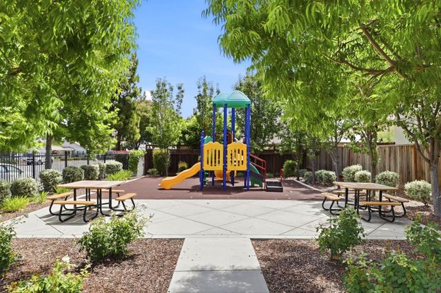 1651 Key Largo Drive, Hollister, CA 95023