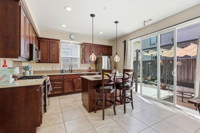 1651 Key Largo Drive, Hollister, CA 95023