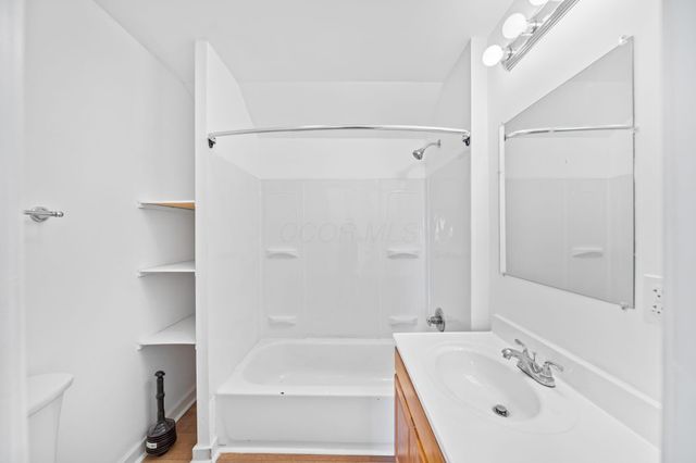 964 E Weber Road, Columbus, OH 43211