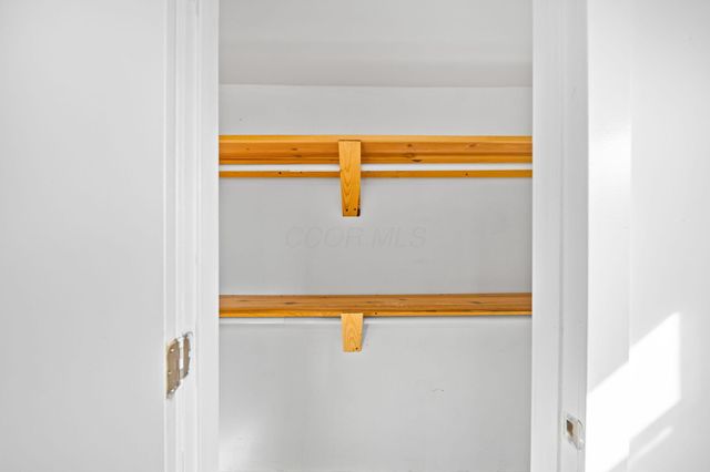 964 E Weber Road, Columbus, OH 43211