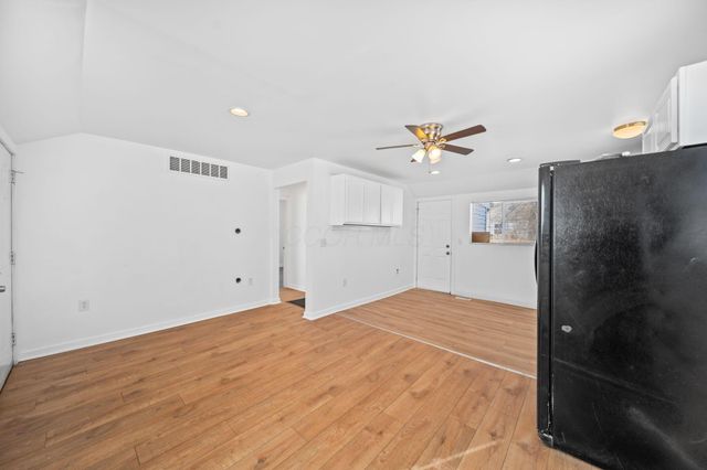 964 E Weber Road, Columbus, OH 43211