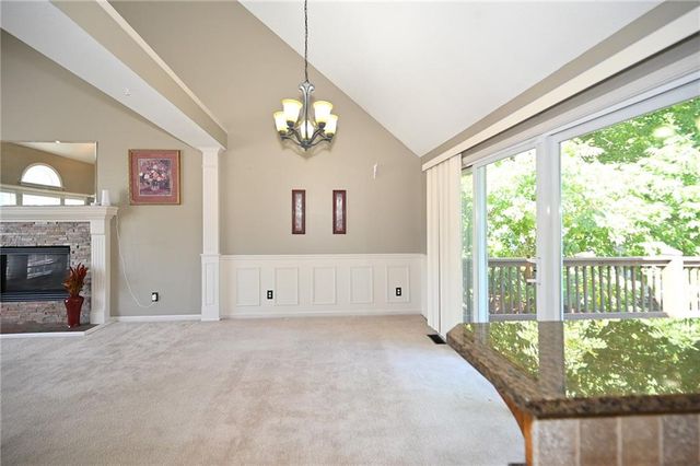 9115 N Camden Avenue, Kansas City, MO 64154