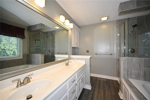 9115 N Camden Avenue, Kansas City, MO 64154