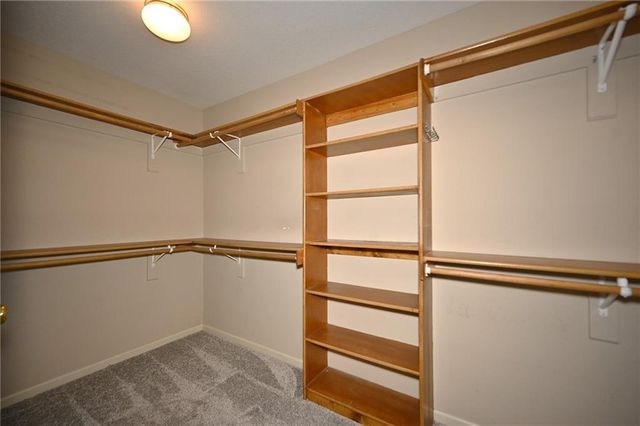 9115 N Camden Avenue, Kansas City, MO 64154