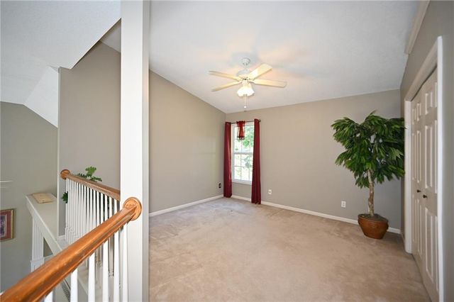 9115 N Camden Avenue, Kansas City, MO 64154