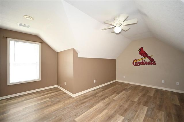 9115 N Camden Avenue, Kansas City, MO 64154