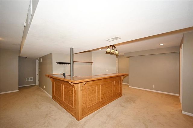 9115 N Camden Avenue, Kansas City, MO 64154