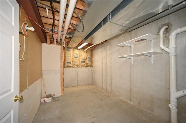 9115 N Camden Avenue, Kansas City, MO 64154