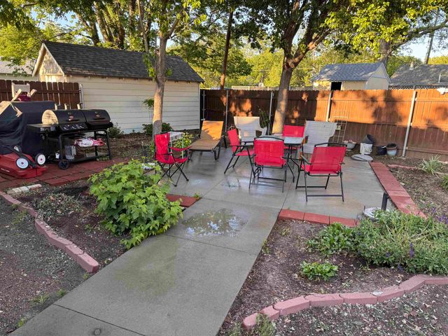 624 W Crawford St., Salina, KS 67401