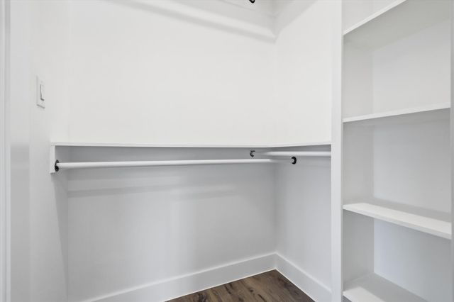 901 Elsbeth Street, Dallas, TX 75208